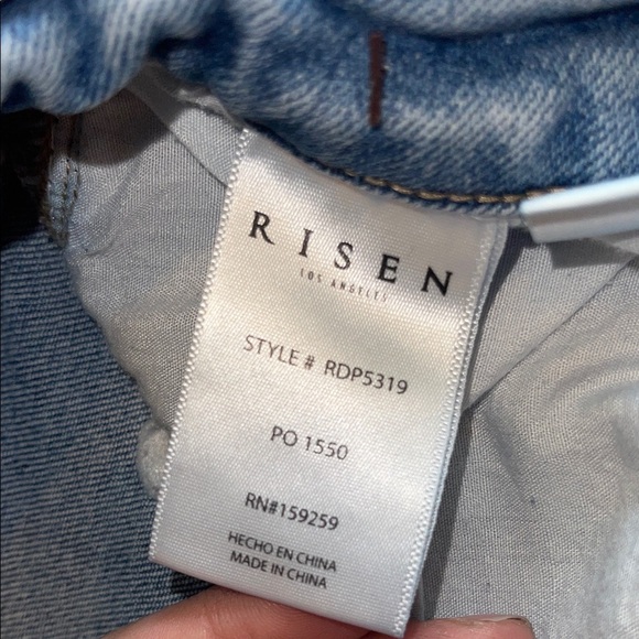 Risen raylee cross over denim
Jeans Stylish Blue Button-Fly Jeans size. 15 32 - Picture 4 of 9